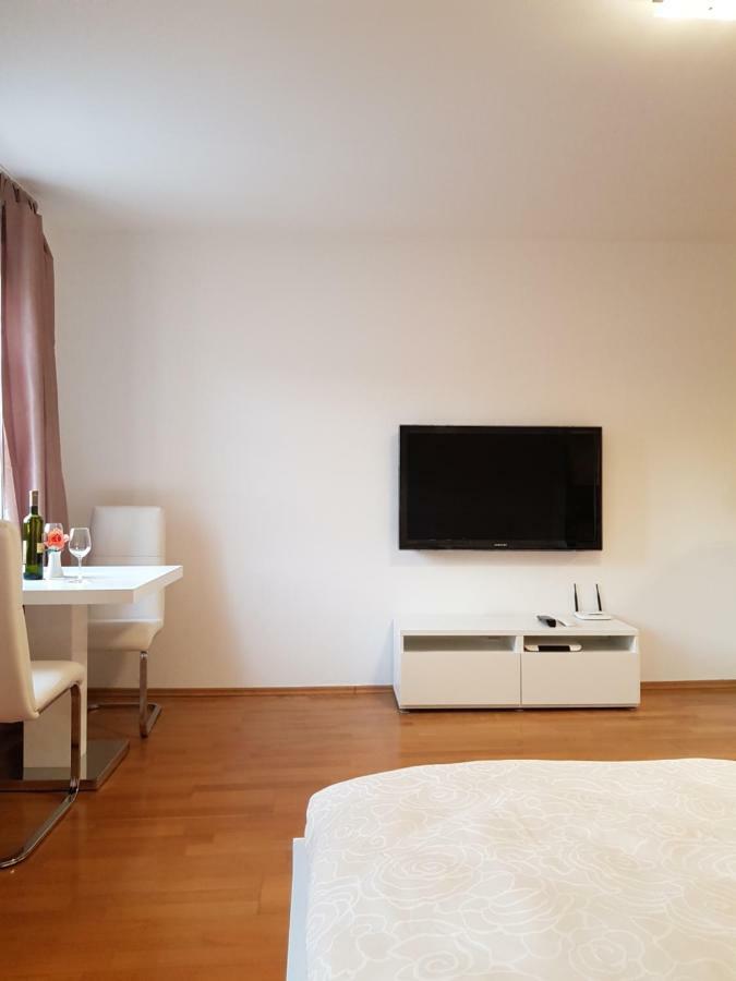 Apartment Jale Регенсбург Екстериор снимка