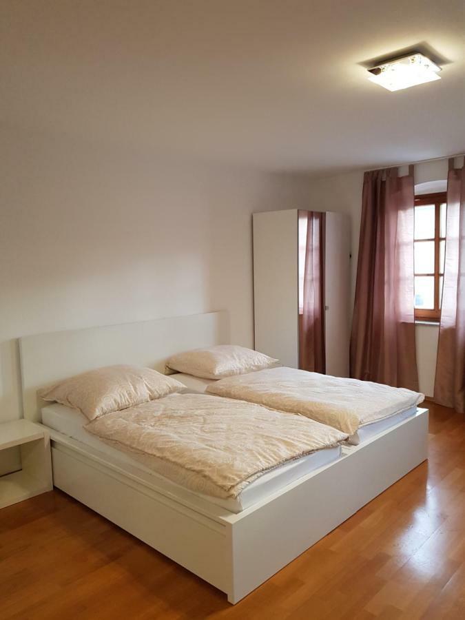 Apartment Jale Регенсбург Екстериор снимка